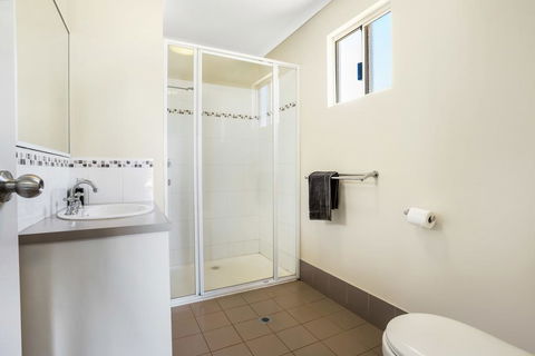 The Cove Holiday Village - Australian Directory 2