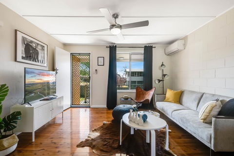 The Cowhide Cabin - Comfy, Family Friendly Stays In Toowoomba - Australian Directory 1