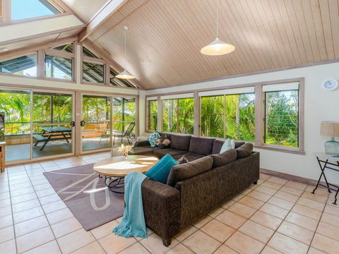 The Crest 2 - At Beautiful Angourie - Australian Directory 1