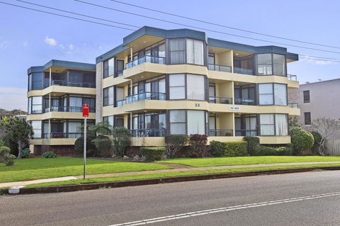 The Crest 8 33 Pacific Drive - Australian Directory 0