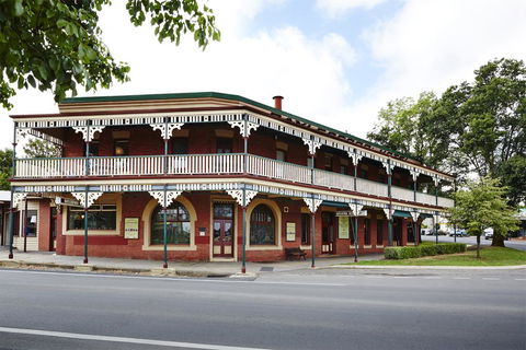 The Daylesford Hotel - Australian Directory 1