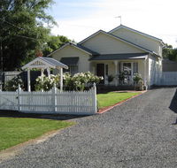 The Don Healesville - Australian Directory