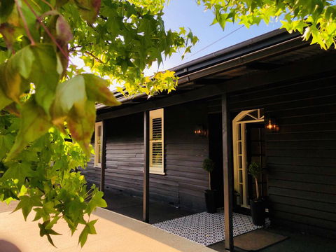 The Dudley Boutique Hotel - Australian Directory 1