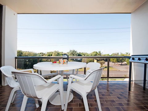The Dunes, Unit 17/38 Marine Drive - Australian Directory 2