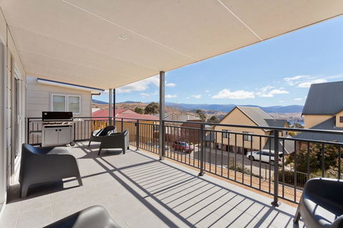 The Elements East - Jindabyne - Australian Directory 1