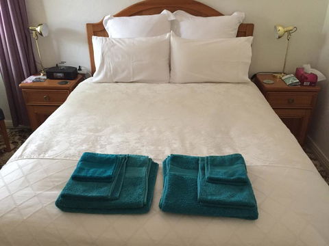 The Evergreen Bed And Breakfast - Australian Directory 3