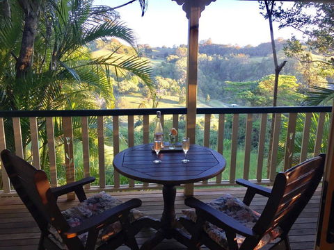 The Falls Montville - Australian Directory 2