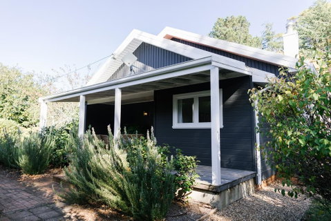 The Farm House At Springfield - Australian Directory 0