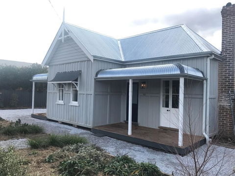 THE GABLES MUDGEE - Australian Directory 1