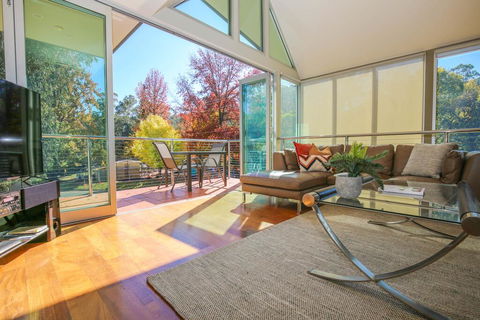 The Glass Pinnacle - Australian Directory 3