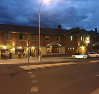 The George Hotel - Australian Directory