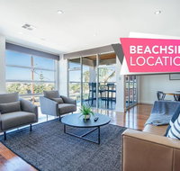 The Grand Oasis - Pool - Wifi - Mins from beach - Australian Directory