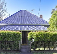 The Grey House - Australian Directory