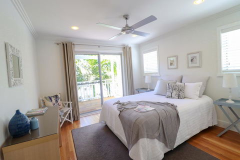 The Guest House At Raffertys Resort - Australian Directory 3