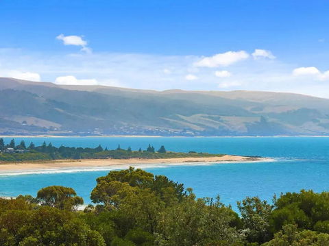 The Hamptons At Marengo - Australian Directory 3