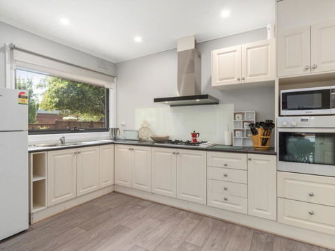 The Heart Of Cosmopolitan Mornington - Australian Directory 2