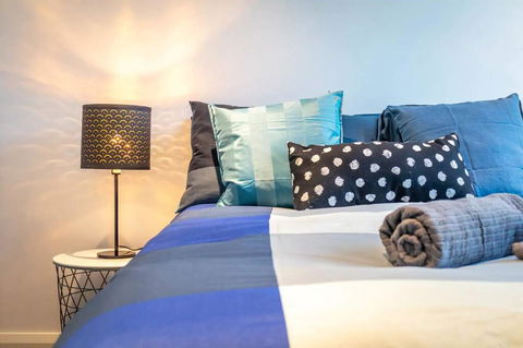 The Heart Of Northbridge With Complimentary Parking, Wifi & Netflix - Australian Directory 1