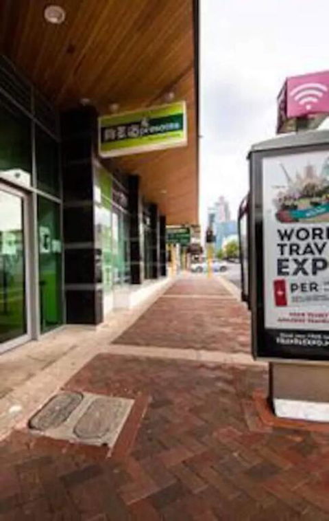 The Heart Of Northbridge With Complimentary Parking, Wifi & Netflix - Australian Directory 3