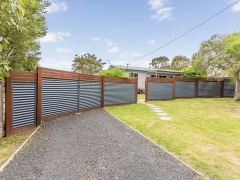 The Island Retreat Ventnor - Australian Directory 1