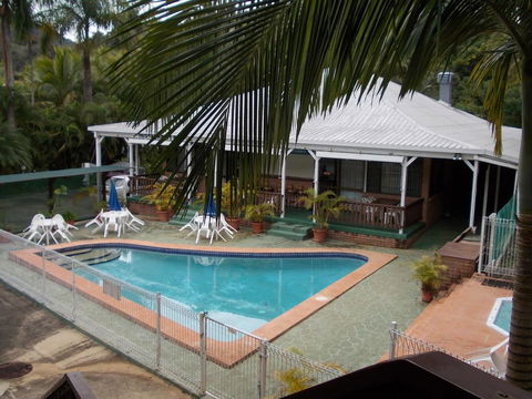 The Islands Inn Motel - Australian Directory 0