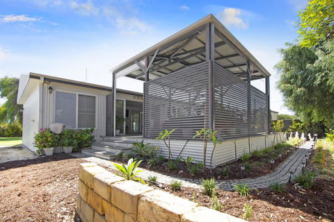 The Jetty - Australian Directory 0