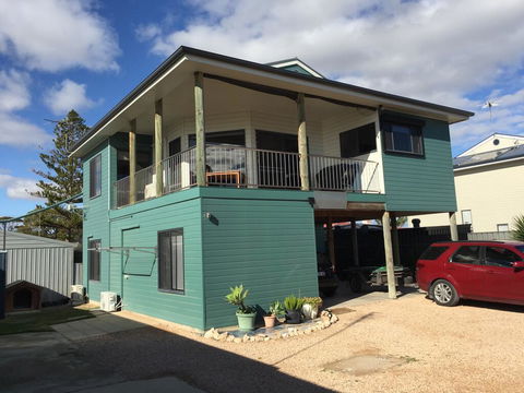 The Jewel Of The Bay - Australian Directory 1