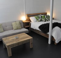 The Jungle Stays - Australian Directory