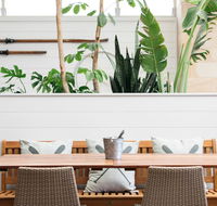 The Lakes Hotel - Australian Directory