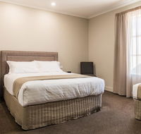 The Lighthouse Hotel - Australian Directory