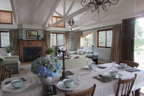 The Loch, An Idyllic Country Escape - Australian Directory 0