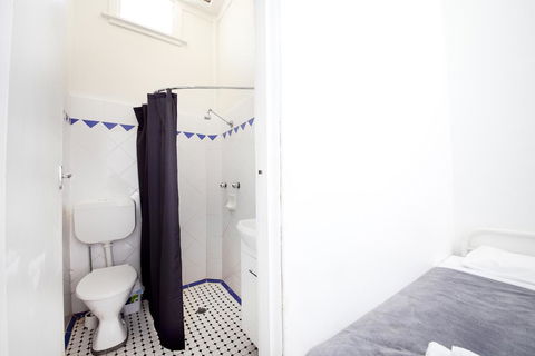 The Manly Hotel Est. 1964 - Australian Directory 1