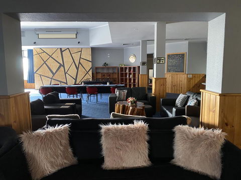 The Menai Hotel - Australian Directory 1