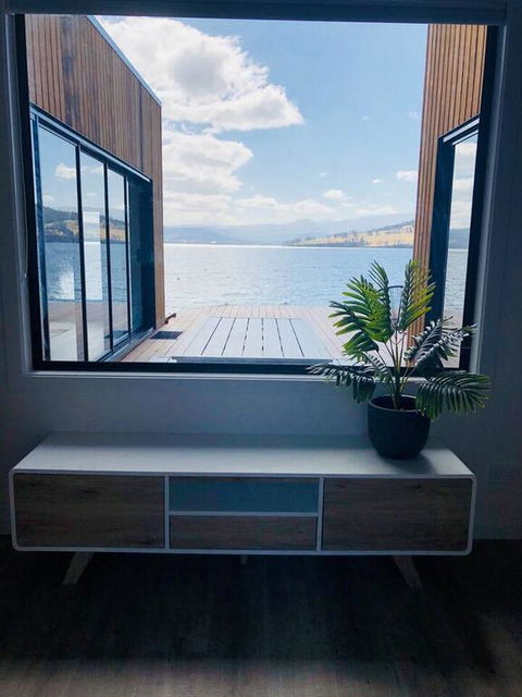 The Nebraska Retreat - Australian Directory 3