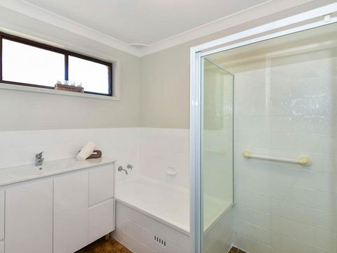 The Noraville House - Large Family Home - Australian Directory 1