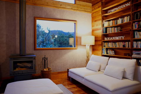 The O Retreat - Australian Directory 2