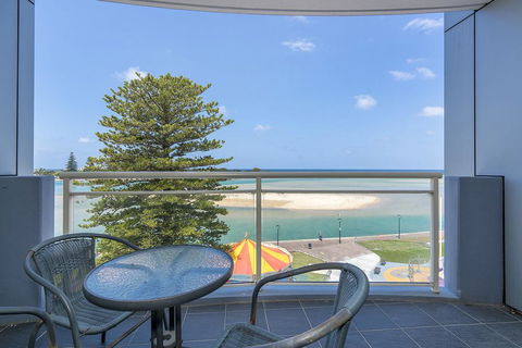 The Oaks Waterfront Resort, Unit 303 - Australian Directory 2