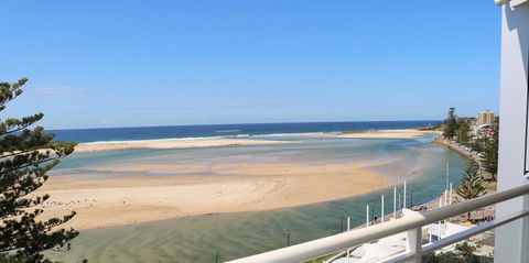 The Oaks Waterfront Resort, Unit 502 - Australian Directory 0