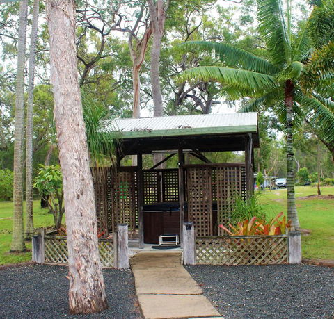 The Ole Gumtree - Kookaburras Nest - Australian Directory 1