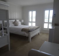 The Oxley Estate BB - Australian Directory