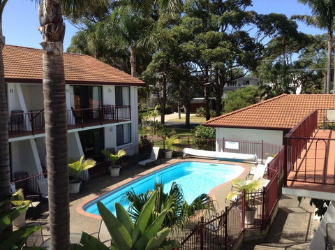 The Peninsular Merimbula - Australian Directory 0