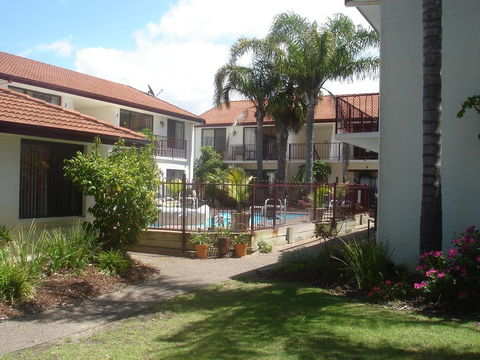 The Peninsular Merimbula - Australian Directory 3