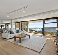 The Penthouse  Point Cartwright - INSTANT HOTEL WINNER 2019 - Australian Directory