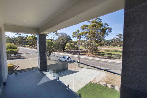 The Races Complex - Australian Directory 2