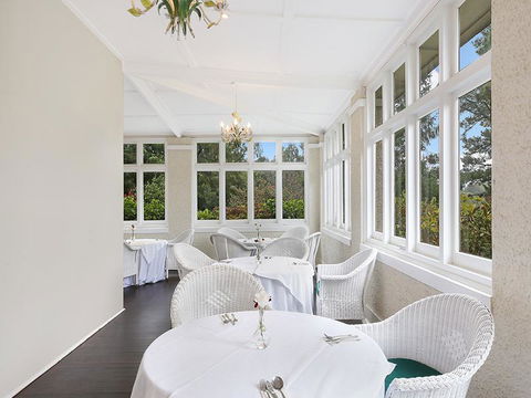 The Robertson Hotel - Australian Directory 3