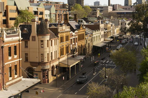 The Russell Hotel - Australian Directory 2