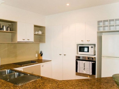 The Sands Unit 14 - Australian Directory 1