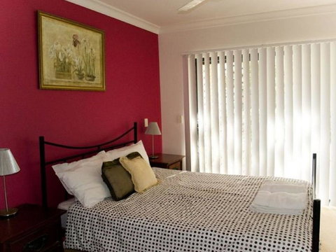 The Sands Unit 14 - Australian Directory 2