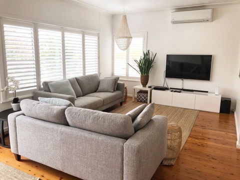 The Seaside Beachhouse Mollymook - Australian Directory 0