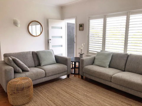 The Seaside Beachhouse Mollymook - Australian Directory 3