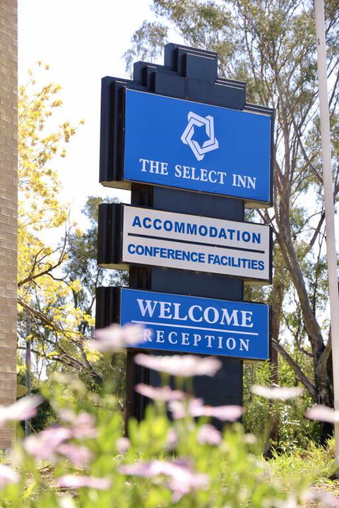 The Select Inn Penrith - Australian Directory 3